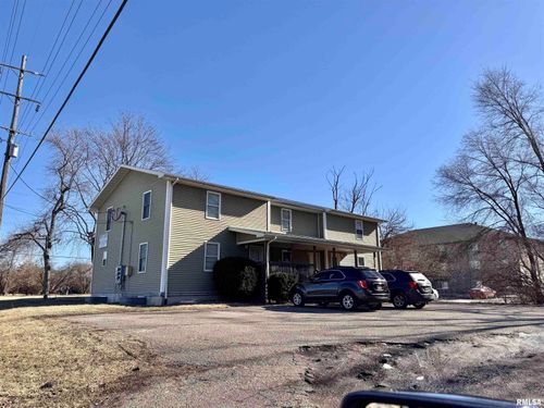 1613 W Adams St, Macomb, IL, 61455 | Card Image