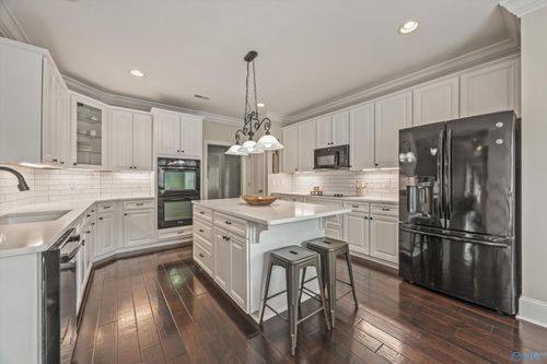 3200 Stone Path Ln Se, Hampton Cove, AL, 35763-7021 | Card Image