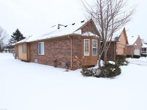 40364 Long Horn Dr, Sterling Heights, MI, 48313-4216 | Card Image