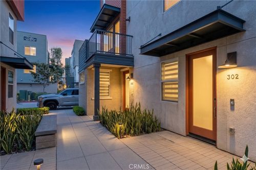 ste-302-9914 Artesia Blvd, Bellflower, CA, 90706-6784 | Card Image