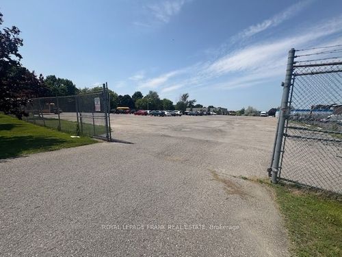 0 Burns St W, Whitby, ON, L1N | Card Image