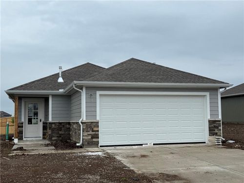 4720 Se 5th St, Blue Springs, MO, 64014-5311 | Card Image