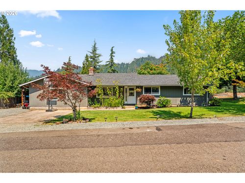 696 Crowe Ave, Drain, OR, 97435-0076 | Card Image