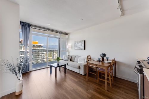 2502-13308 Central Ave, Surrey, BC, V3T0M4 | Card Image