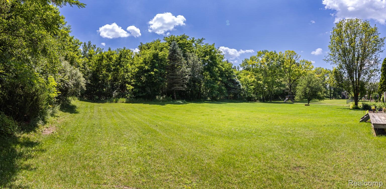 Residential in Highland Charter Township 5