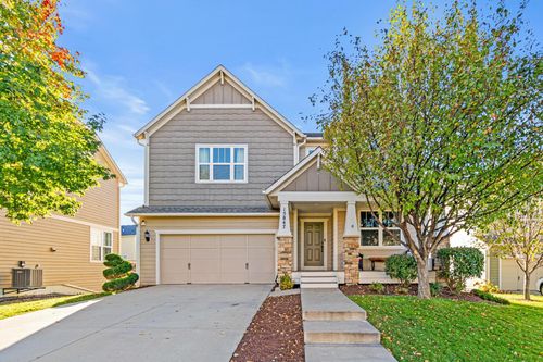 15847 Elmwood Ln, Apple Valley, MN, 55124-4247 | Card Image