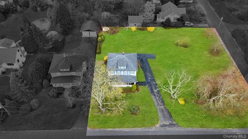 17 West Ln, East Moriches, NY, 11940-1341 | Card Image