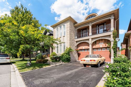2555 Nichols Dr, Oakville, ON, L6H7L3 | Card Image