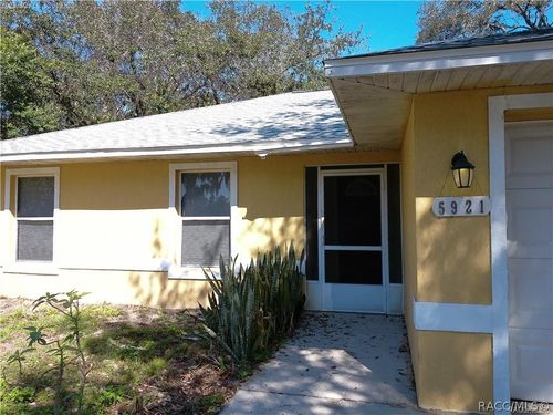 5921 W Woodhill Ct, Crystal River, FL, 34429-2600 | Card Image
