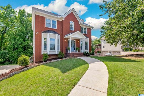 5032 Knoll View Cir, HOOVER, AL, 35244-8267 | Card Image