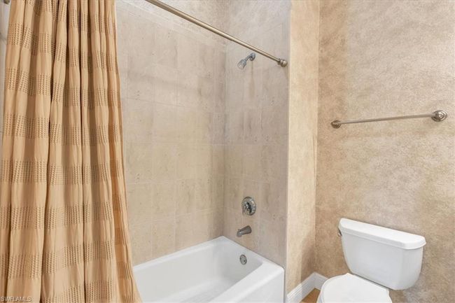 202 - 15911 Prentiss Pointe Cir, Condo with 3 bedrooms, 2 bathrooms and 2 parking in FORT MYERS FL | Image 26