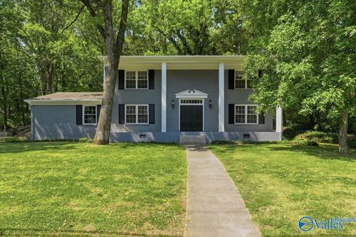 11013 Vivian Dr Nw, Huntsville, AL, 35810-1214 | Card Image