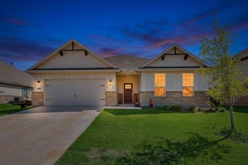 808 Feather Edge Dr, Springtown, TX, 76082-5477 | Card Image