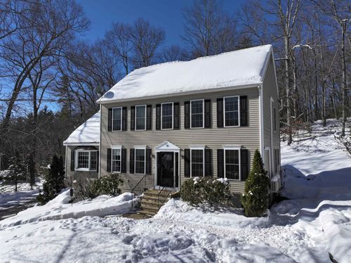 10 Jade Dr, Danville, NH, 03819-3165 | Card Image