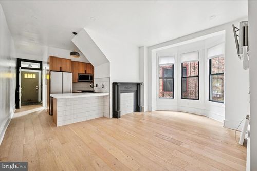 4923 Warrington Ave, PHILADELPHIA, PA, 19143-3332 | Card Image