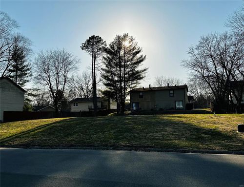 3313 Denvershire Dr, Belleville, IL, 62221-6609 | Card Image