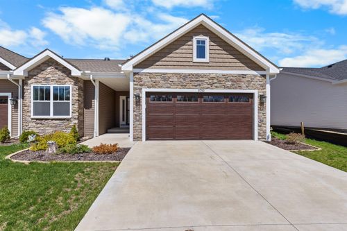 5710 Willow Creek Ln, Roscoe, IL, 61073-6520 | Card Image