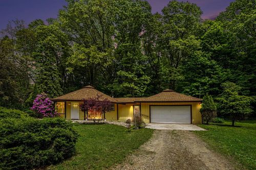 2308 N 33rd Street, Galesburg, MI, 49053 | Card Image