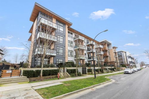 205-300 Salter St, New Westminster, BC, V3M0L9 | Card Image