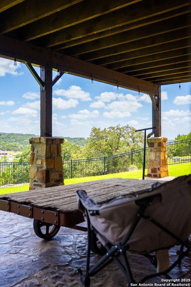112 Juniper Pt, House other with 4 bedrooms, 5 bathrooms and null parking in Ingram TX | Image 47