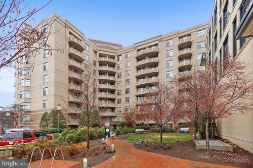 apt-401-7111 Woodmont Ave, BETHESDA, MD, 20815-6232 | Card Image