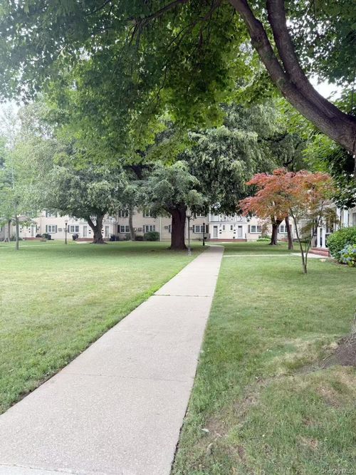 a-223-30 65th Ave, Oakland Gardens, NY, 11364-2314 | Card Image