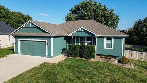 505 Nw Whitney Dr, Grain Valley, MO, 64029-9656 | Card Image