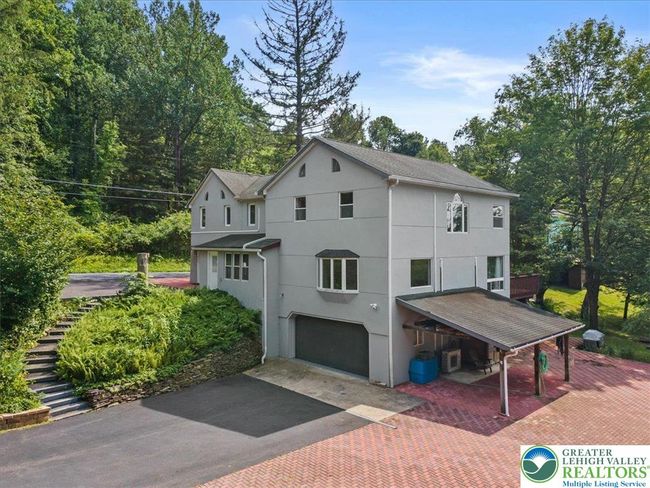 1553 Middle Rd, House other with 4 bedrooms, 5 bathrooms and null parking in Stroudsburg PA | Image 12