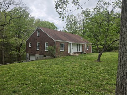 2034 Lake Rd, Greenbrier, TN, 37073-4620 | Card Image