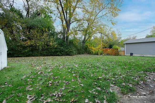 36463 N Streamwood Dr, House other with 3 bedrooms, 2 bathrooms and 2 parking in Gurnee IL | Image 9
