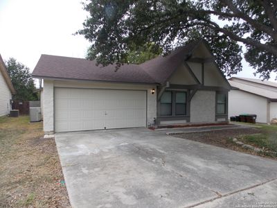 9918 Spruce Ridge Dr, House other with 3 bedrooms, 2 bathrooms and null parking in Converse TX | Image 1