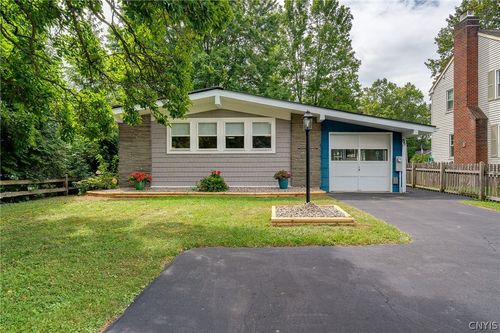 85 Tappan St, Baldwinsville, NY, 13027-9101 | Card Image