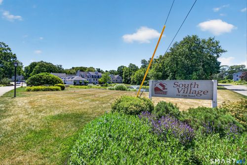 36-36 W Village Ct, Branford, CT, 06405-4775 | Card Image