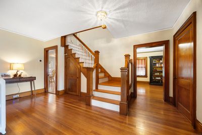 380 Broad Street, House other with 6 bedrooms, 3 bathrooms and 4 parking in Windsor CT | Image 3