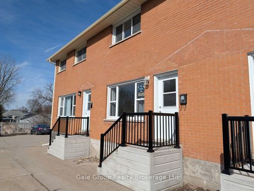 11-78 Bee St, Woodstock, ON, N4S3Z3 | Card Image