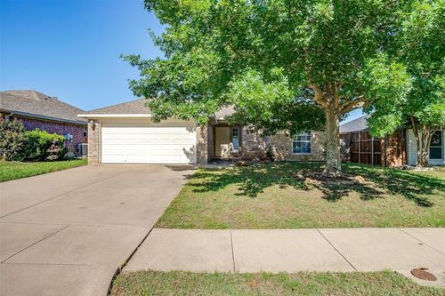 543 Thistle Meade Cir, Burleson, TX, 76028-6787 | Card Image