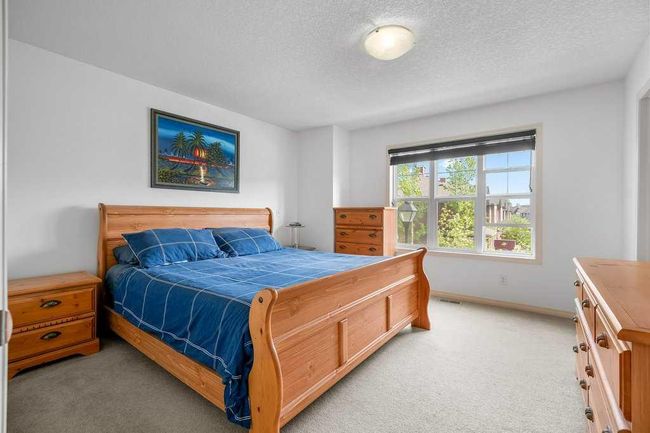 117 Chaparral Valley Gdns Se, Townhouse with 3 bedrooms, 3 bathrooms and 2 parking in Calgary AB | Image 23