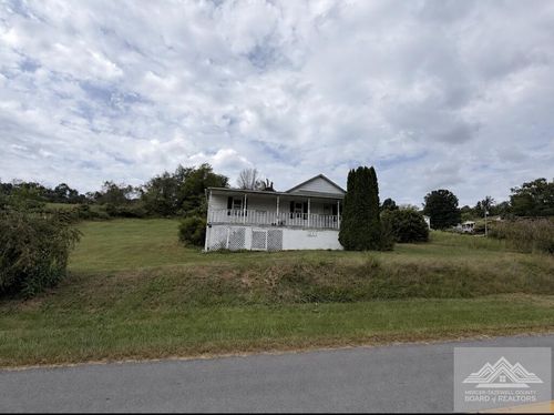 3926 Sandlick Road, Bluefield, WV, 24701 | Card Image