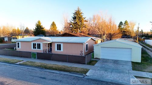 325 W Shelley St, Idaho Falls, ID, 83402-2007 | Card Image