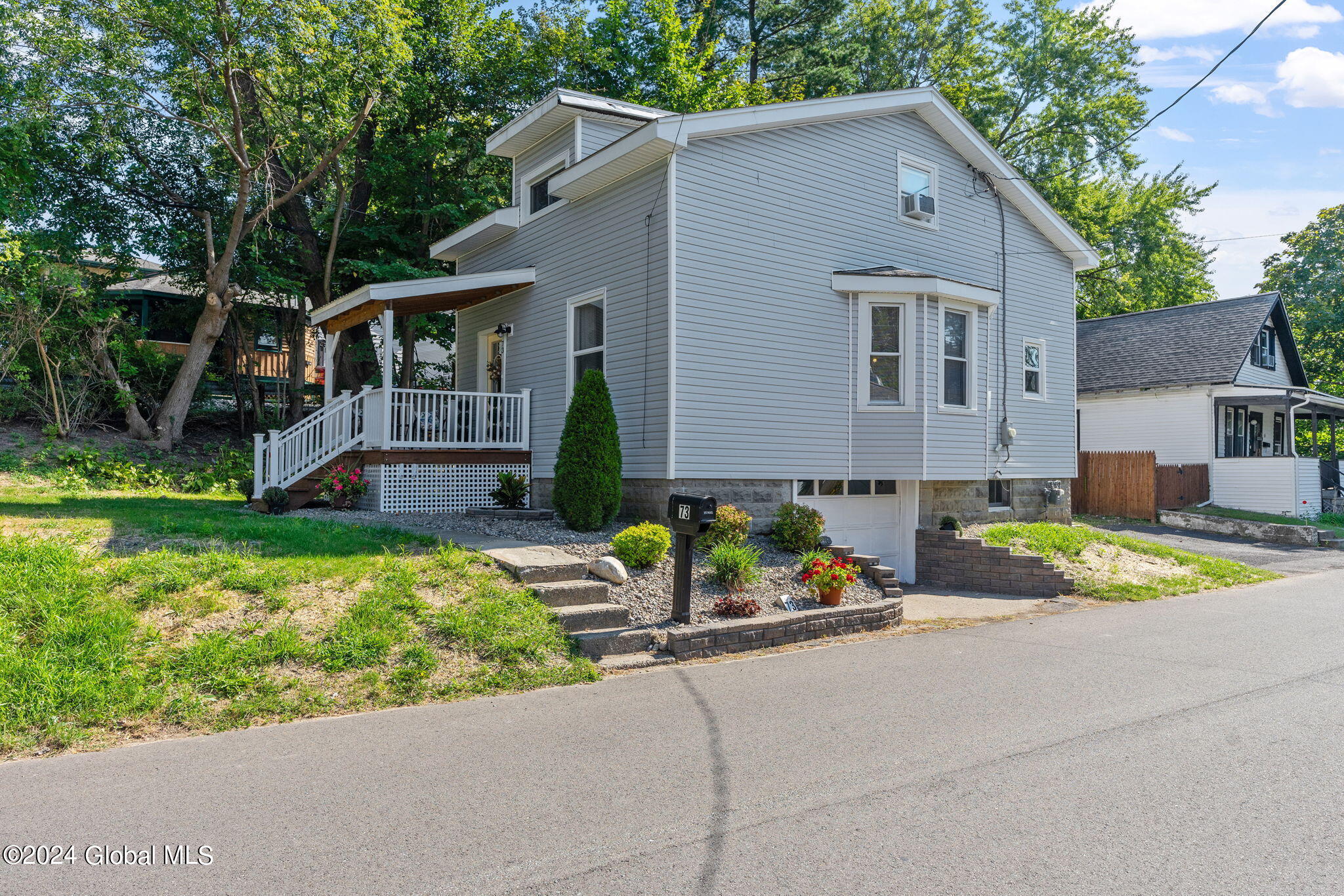Pleasantview Ave, Albany, NY 12203