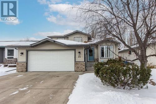 24 Archibald Cres, Red Deer, AB, T4R2X4 | Card Image