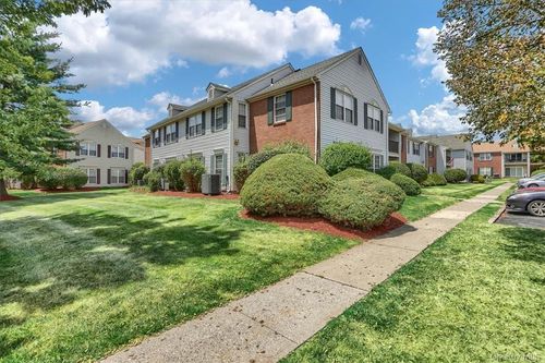 21-1 Brook Dr, Washingtonville, NY, 10992-1068 | Card Image