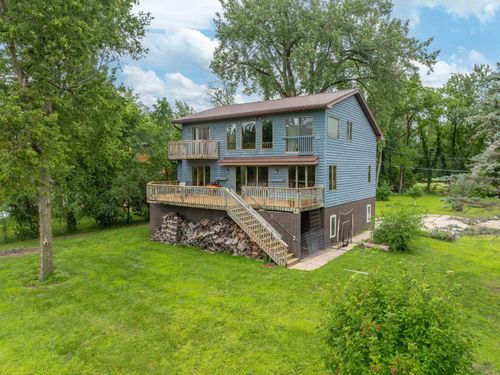 1726 Cottage Row Road, Cedar Falls, IA, 50613 | Card Image