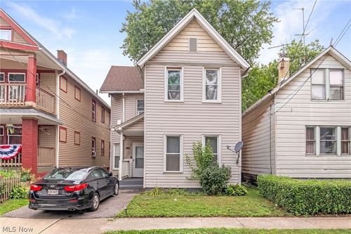 3318 W 30th St, Cleveland, OH, 44109-1556 | Card Image