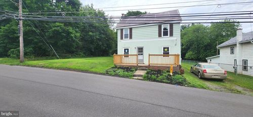 351 Brown Ave, MILTON, PA, 17847-2323 | Card Image