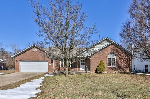 16 Northlake Dr, Trafalgar, IN, 46181-8689 | Card Image