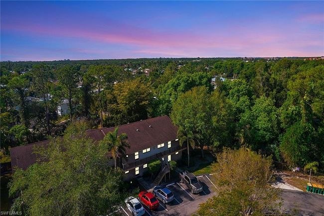 L201 - 5238 Treetops Dr, Condo with 2 bedrooms, 2 bathrooms and null parking in NAPLES FL | Image 27