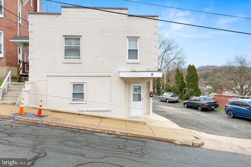 1r-9 N Church St, MOHNTON, PA, 19540-1734 | Card Image