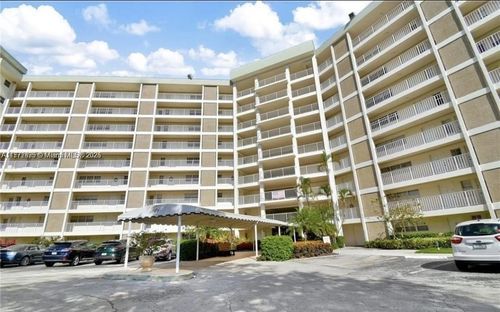 apt-405-3090 N Course Dr, Pompano Beach, FL, 33069-3314 | Card Image