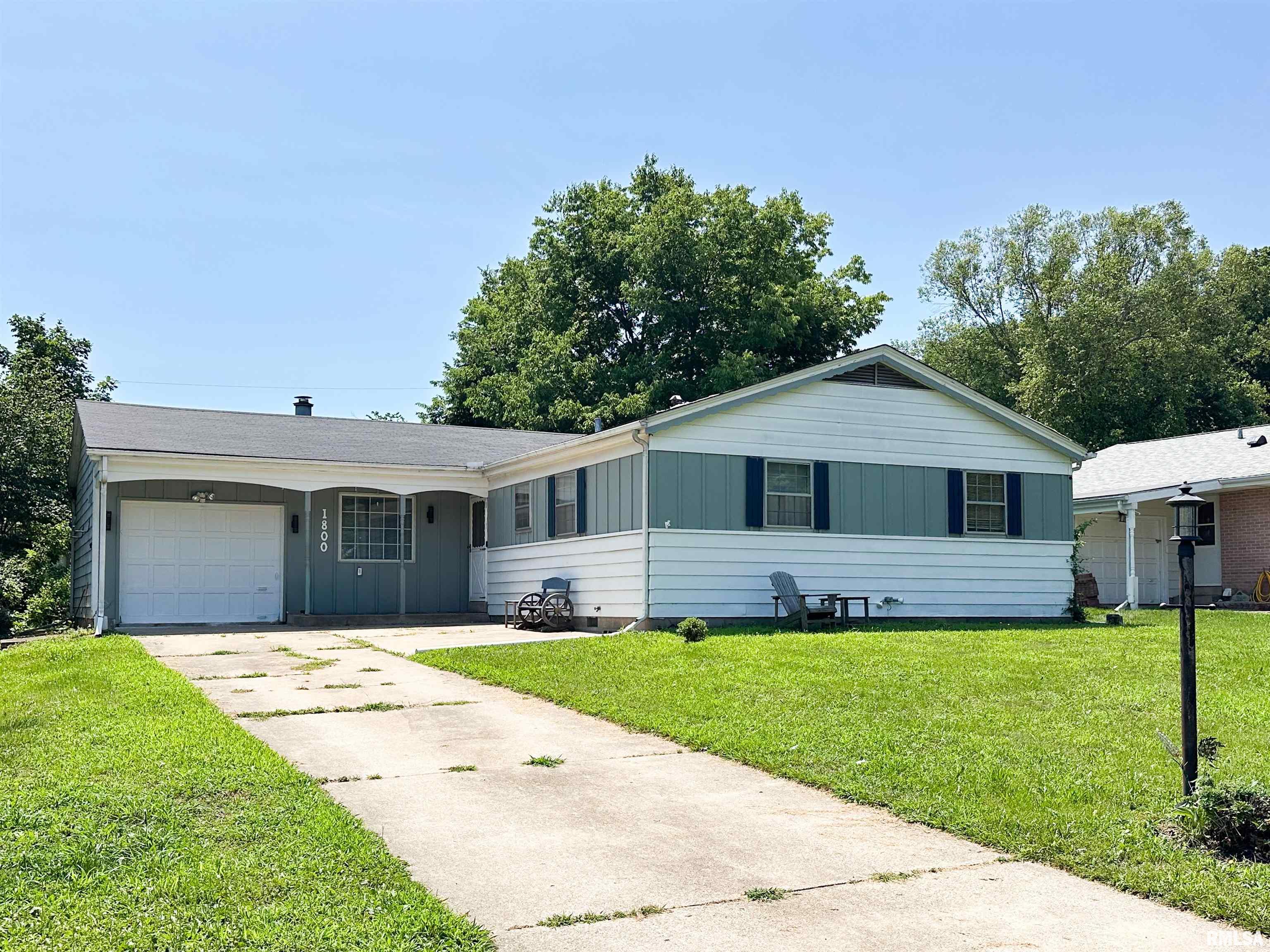 Residential in Peoria Heights 2